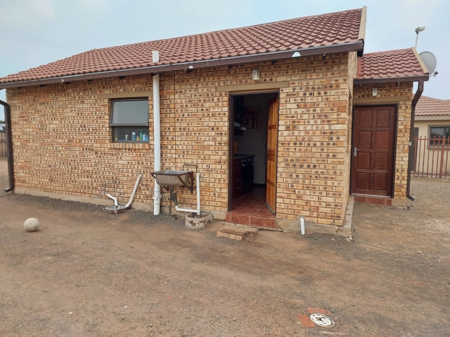 To Let 3 Bedroom Property for Rent in Vista Park Free State